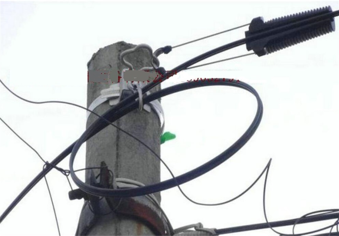 Fixed tension clamp of overhead optical cable